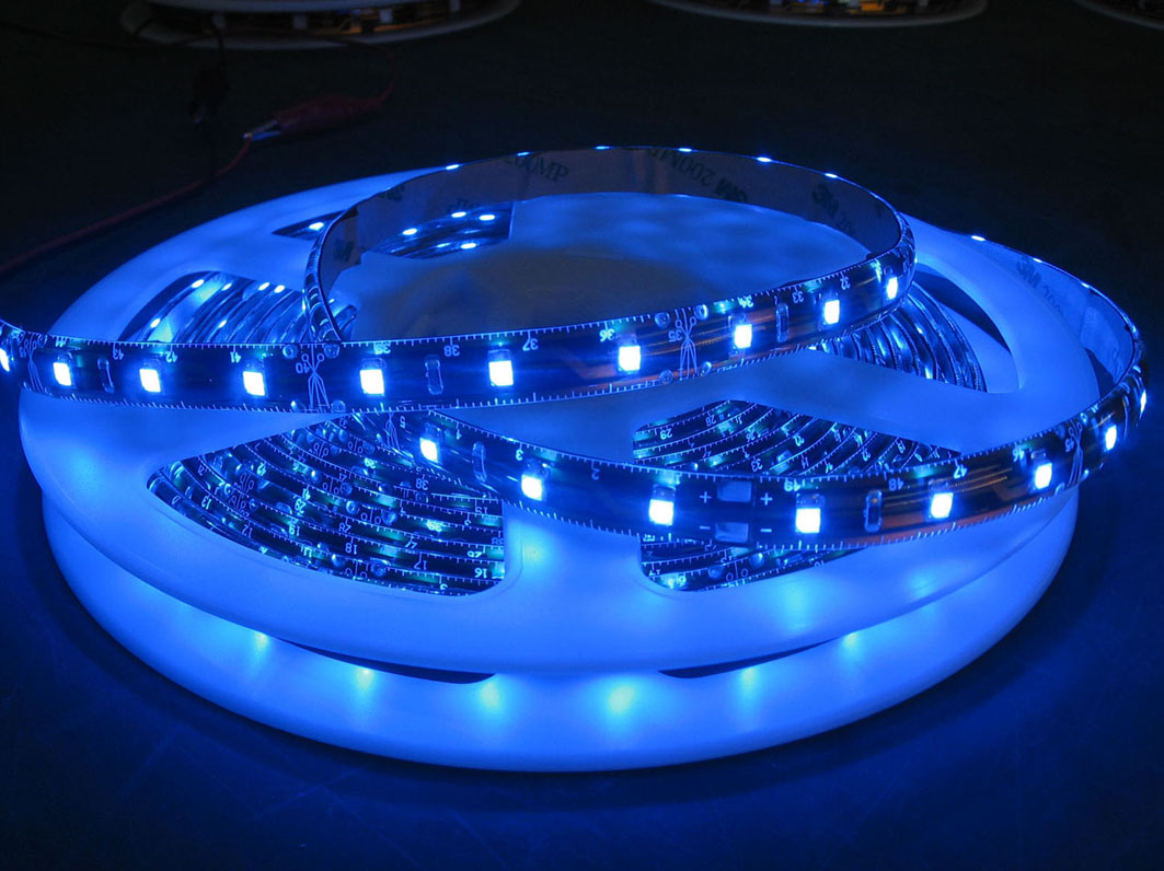 LED diodový pásek 12V, LED 3528, modré světlo, délka 5 metrů