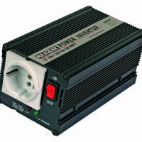 Měnič napětí 12V/220V - trvalá zátěž 300W 